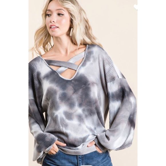 🆕Tie dye front criss cross top - Picture 3 of 5